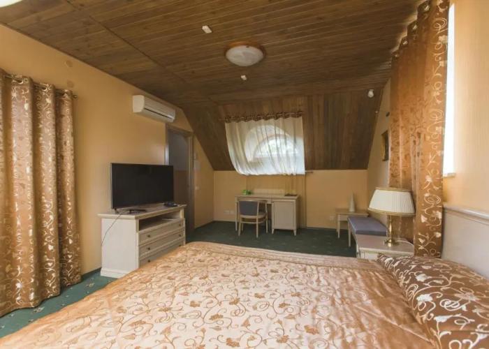 Na Verkhney Beregovoy Guest house