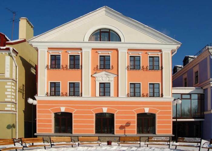 Zolotaya Naberezhnaya Hotel