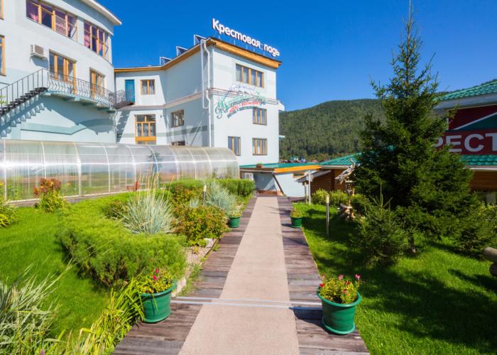 Krestovaya pad hotel