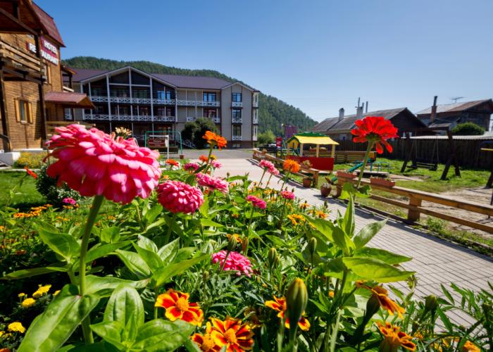 Krestovaya pad hotel