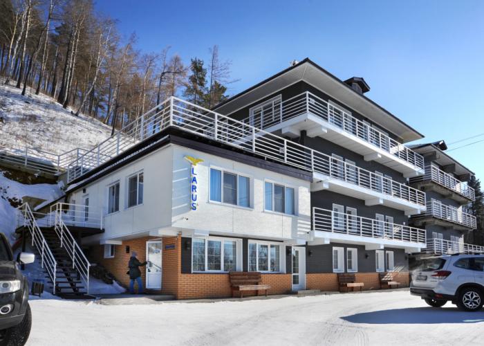 Larus Hotel