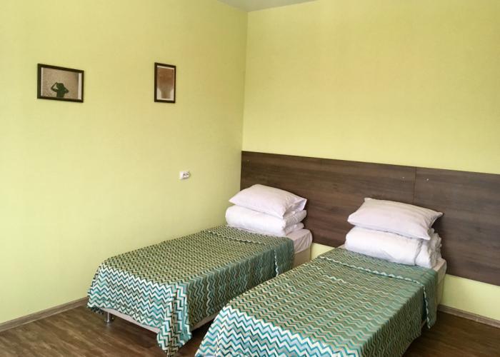 Larus Hotel