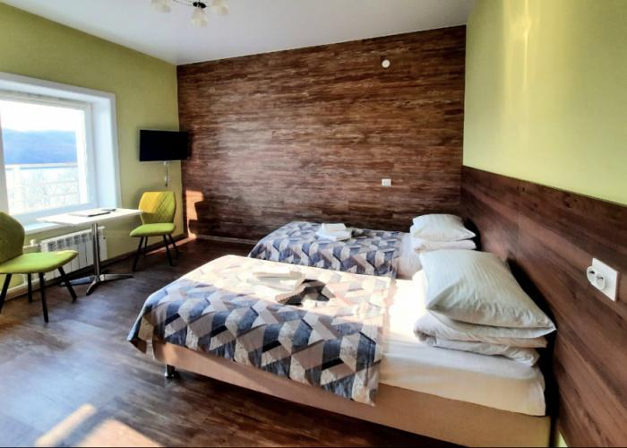 Larus Hotel