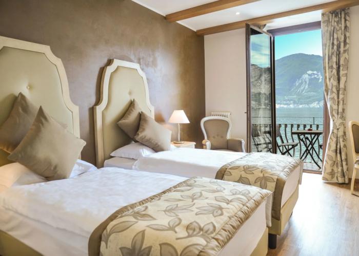 Lake Front Hotel Brenzone