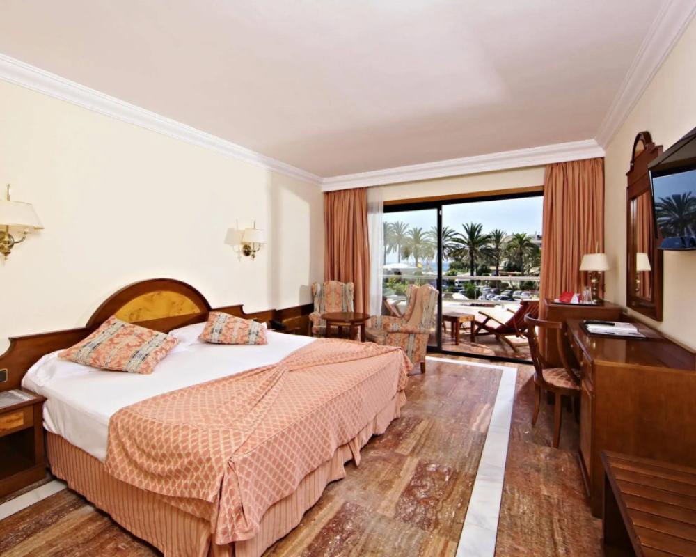 фото Hotel Serrano Palace