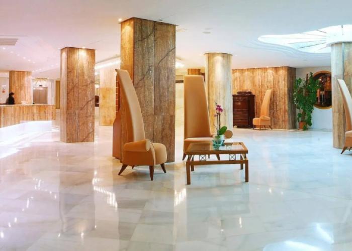 Hotel Serrano Palace