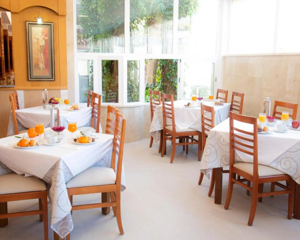 фото Hotel Amoros