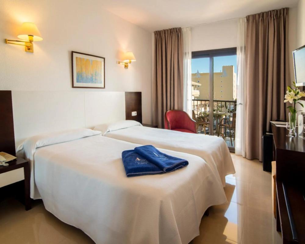 фото Hotel Amoros