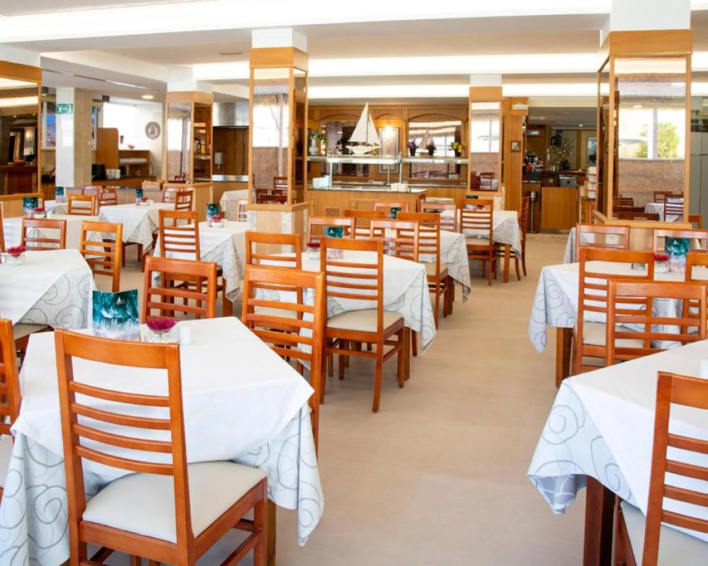 фото Hotel Amoros