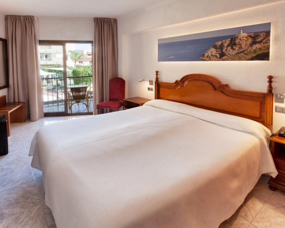 фото Hotel Amoros