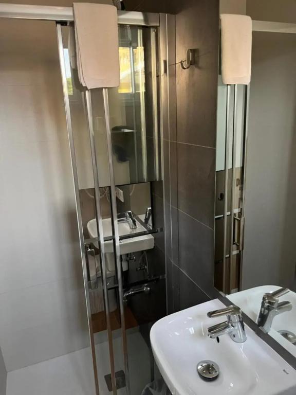 фото Hostal Alcina