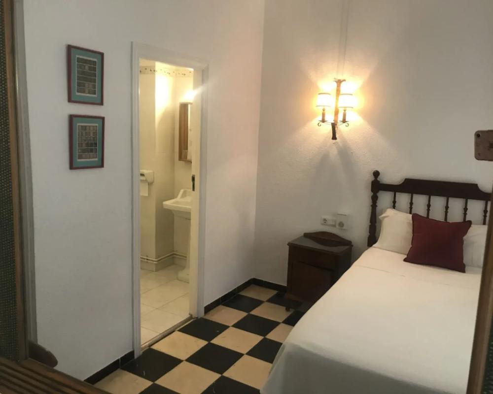 фото Hostal Ca's Bombu