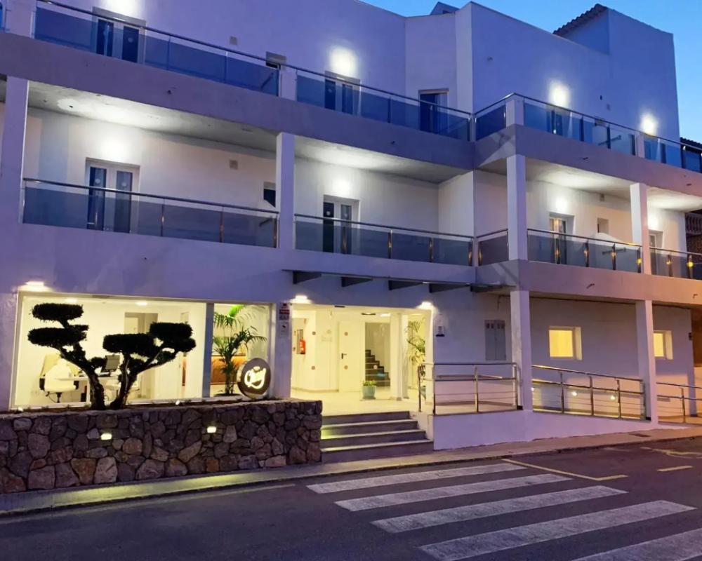фото Hotel Chevy & Suites