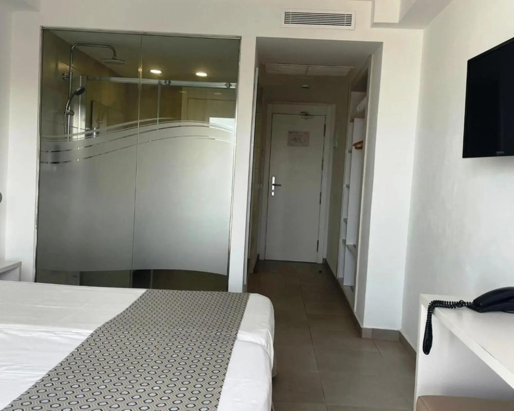 фото Hotel Chevy & Suites