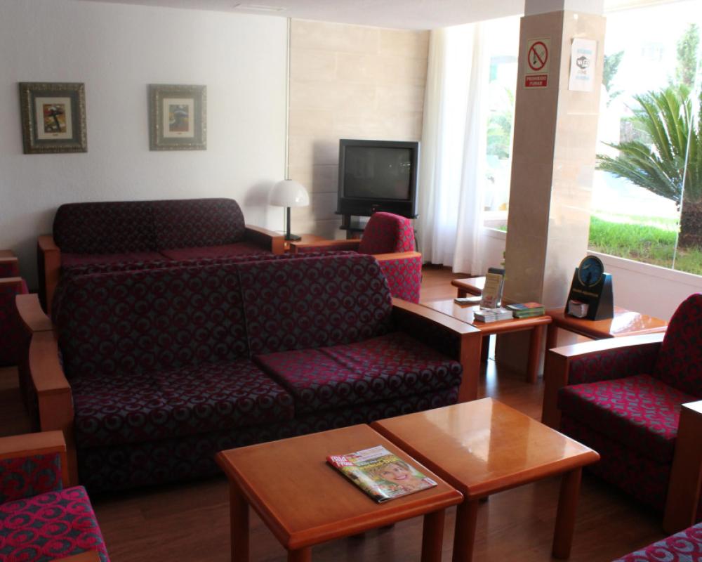 фото Hotel Alondra