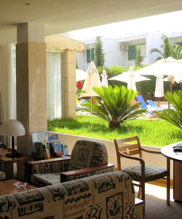 фото Hotel Alondra