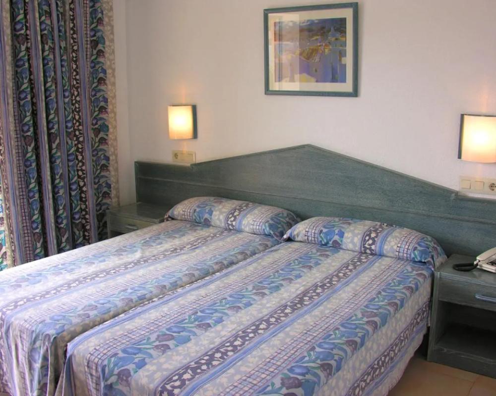 фото Hotel Alondra