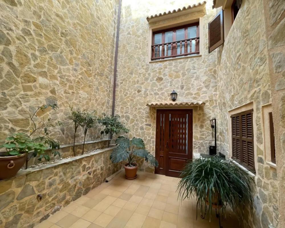фото Hostal Can Gallu