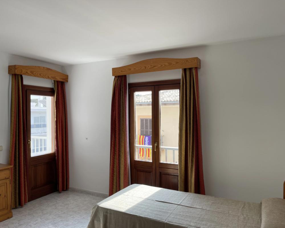 фото Hostal Can Gallu