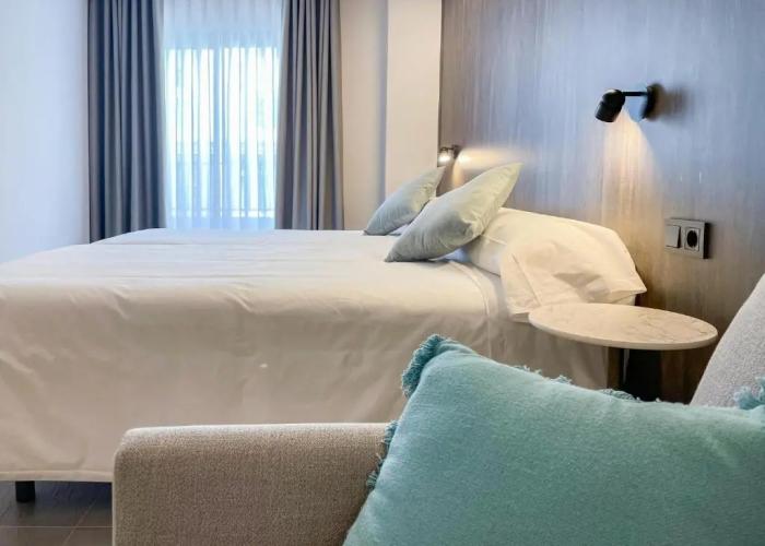 Hotel Quatre Llunes