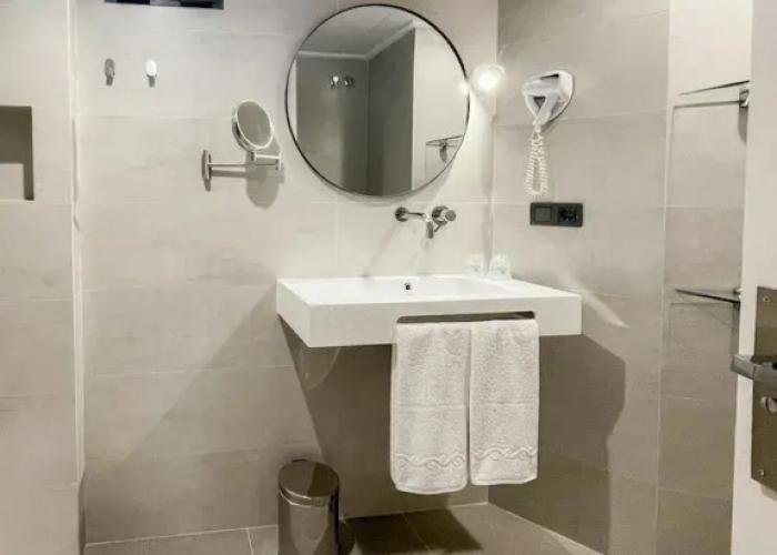 Hotel Quatre Llunes