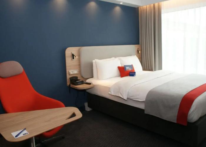 Holiday Inn Express Zurich Airport by IHG