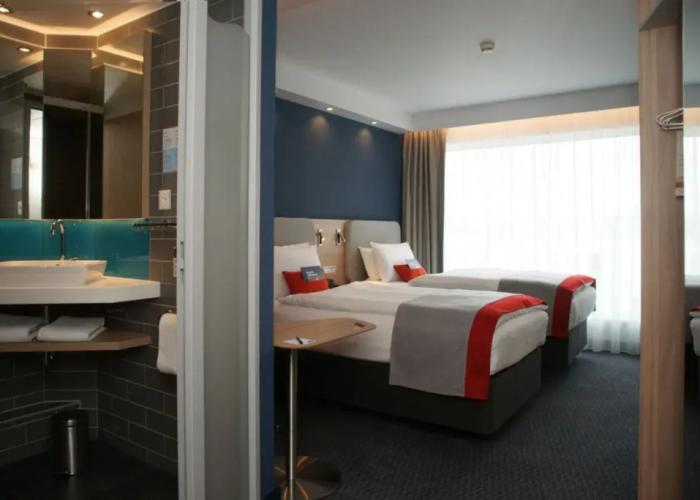 Holiday Inn Express Zurich Airport by IHG