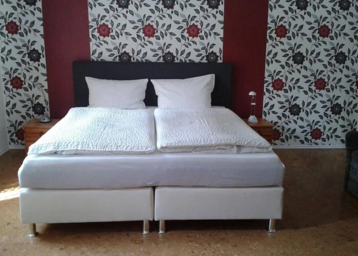 Hotel Pension am Kurmittelhaus