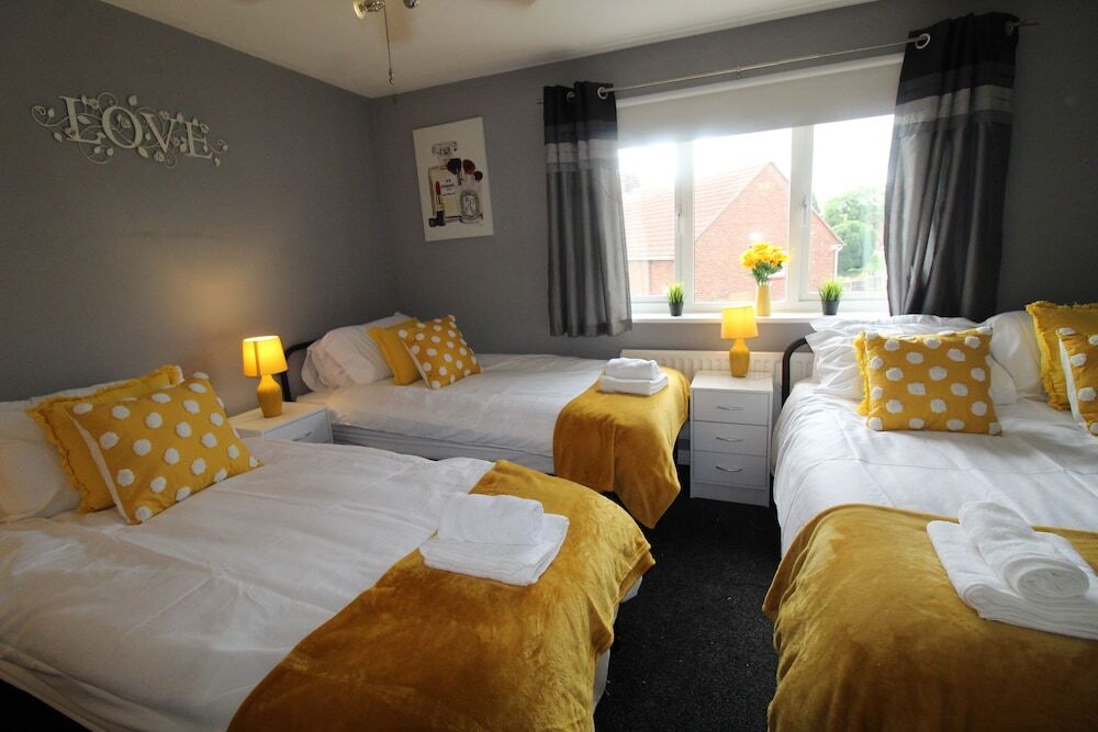 Harriers Grove House