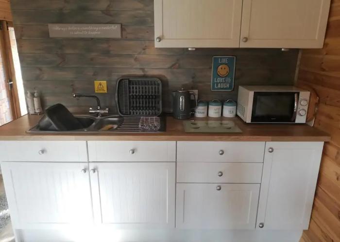 Peaceful Cabin in Skegby -sleeps2- Firer Pit