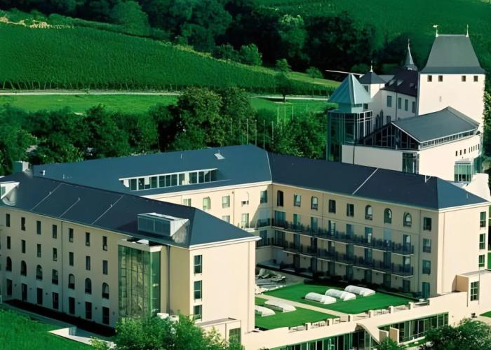 Victor's Residenz - Hotel Schloss Berg