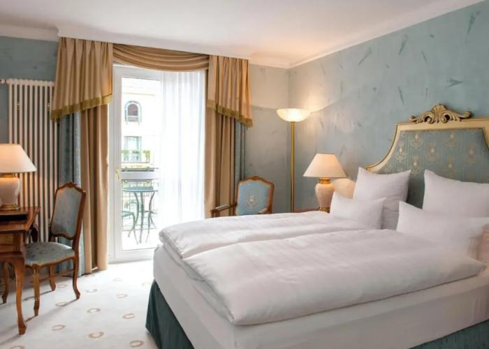 Victor's Residenz - Hotel Schloss Berg