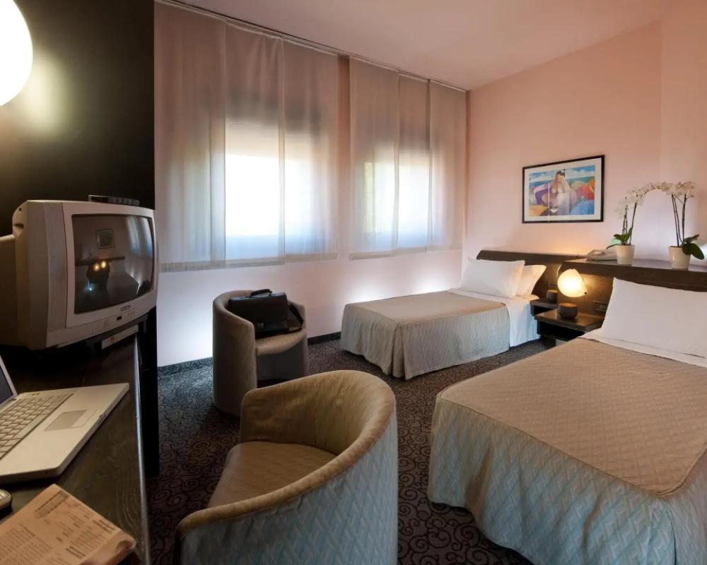 фото Hotel Comtur