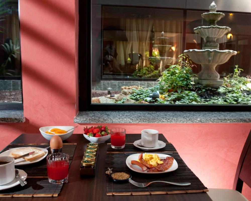 фото Hotel Comtur
