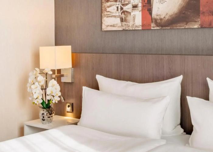 Plaza Premium Grand Winston Hotel