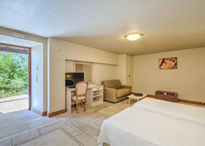 Mare Monte Luxury Suites