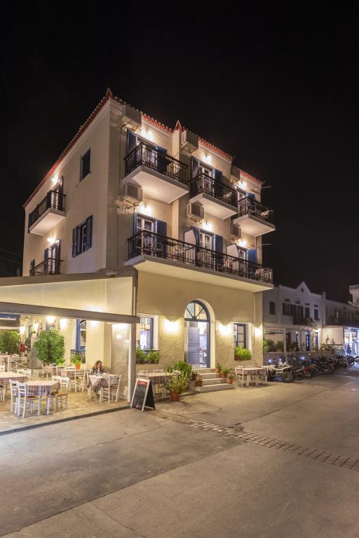 фото Stelios Hotel