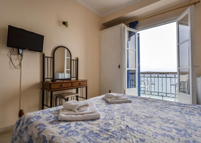 Stelios Hotel