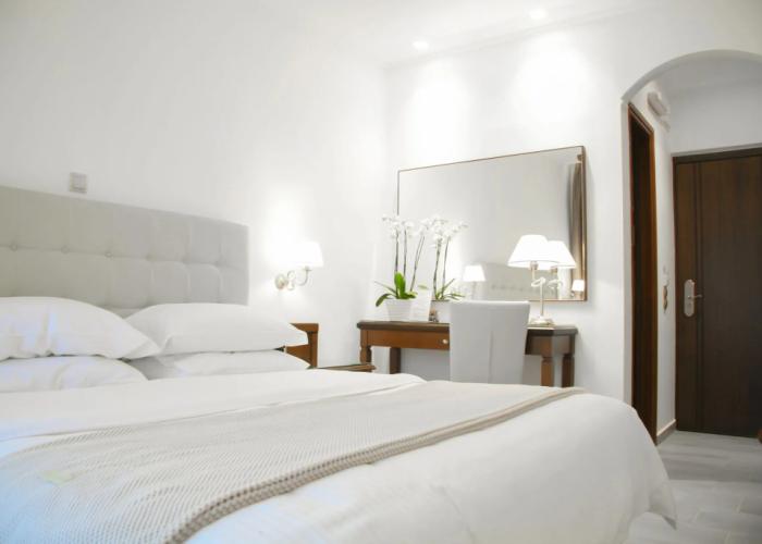 Armata Boutique Hotel