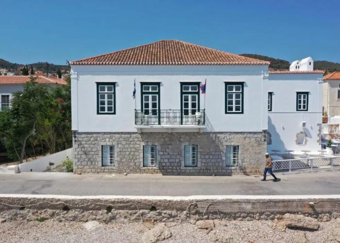1800 Mansion
