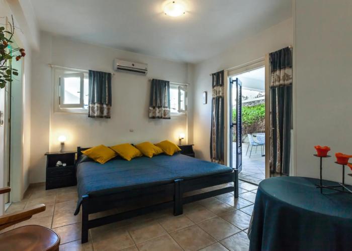 Thanos Luxury Apartment in Spetses