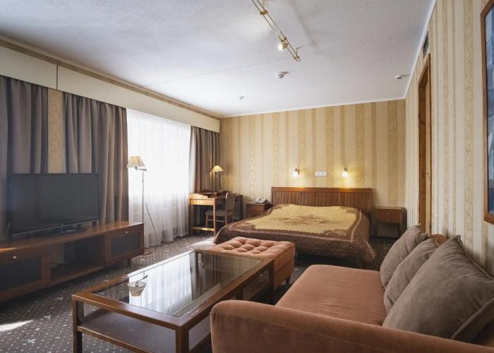 Druzhba Hotel