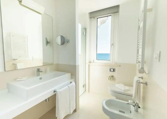 Life Hotel Seaview & Spa