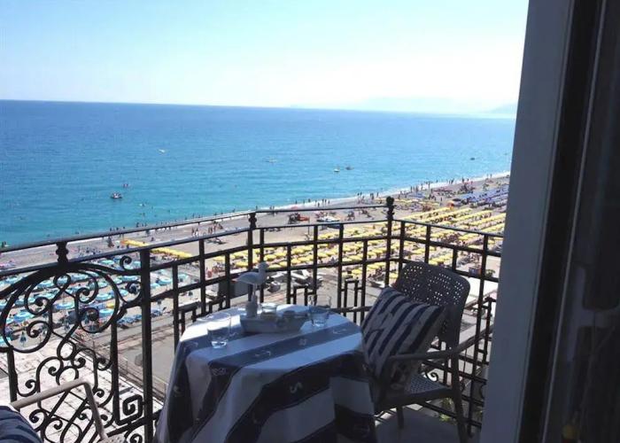 Lido Resort