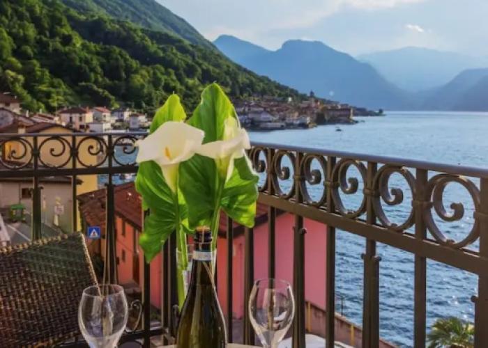 2-bed Apt With Stunning Lake Como Views & Terrace