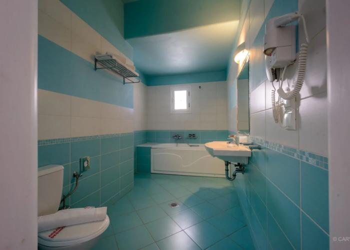 Aspalathras White Hotel