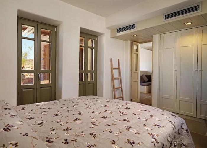 Themonies Luxury Suites