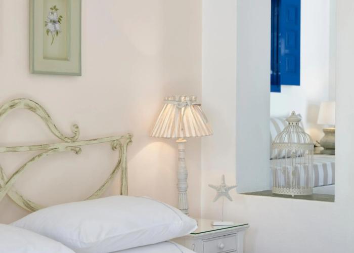 Folegandros Apartments