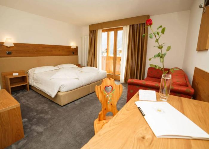 Olympic Regina Hotel