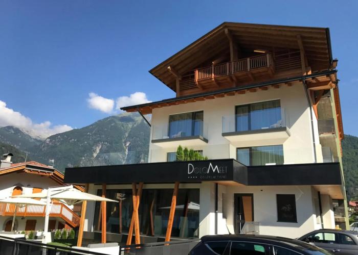 Dolomeet Boutique Hotel